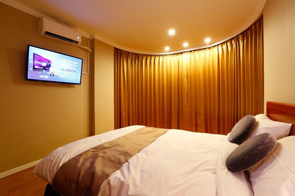 Anmyeondo Plaza Hotel Taean Exterior foto